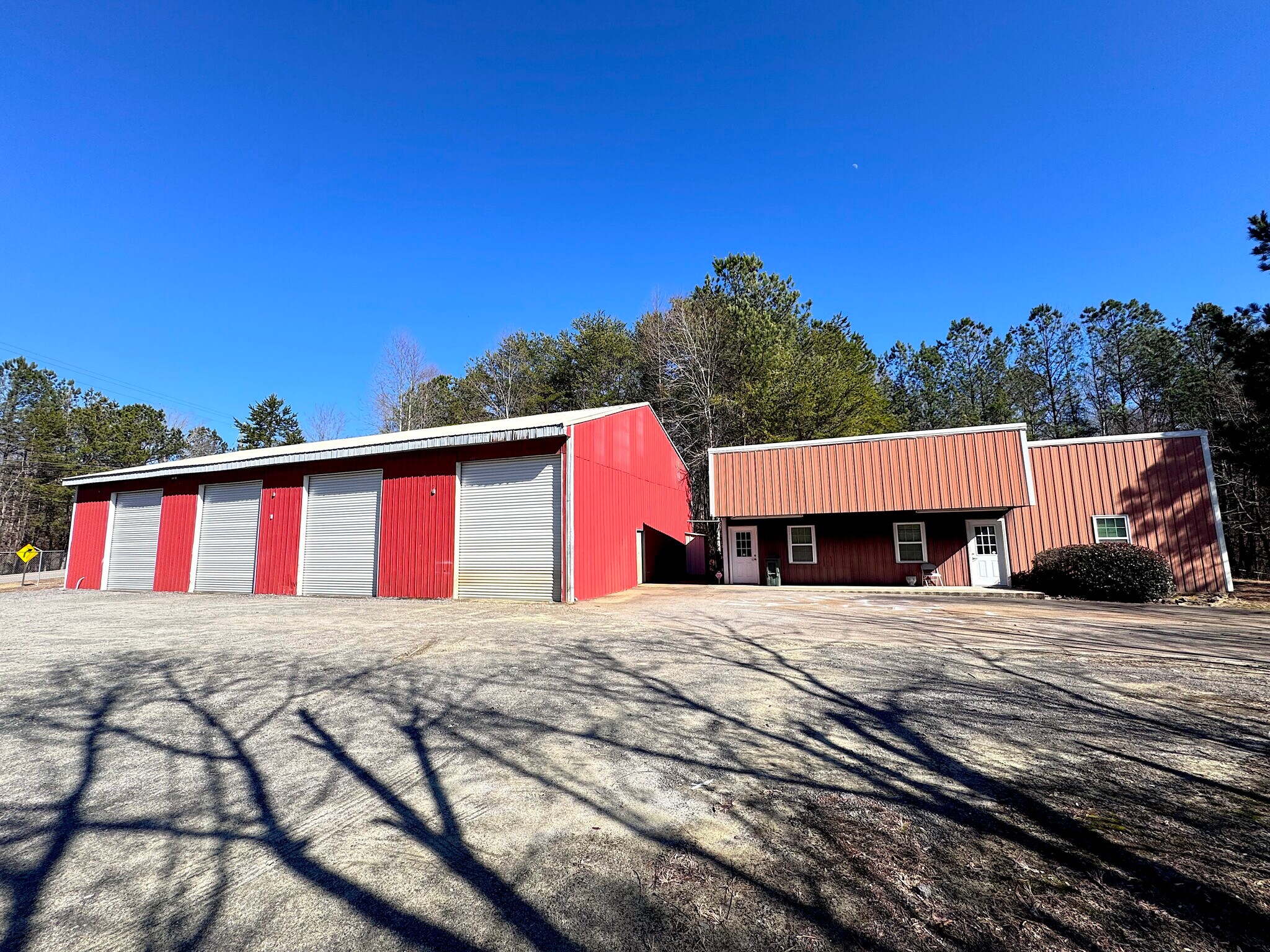 1410 Red Oak Flats Rd, Dahlonega, GA à vendre Photo de l’immeuble– Image 1 sur 9