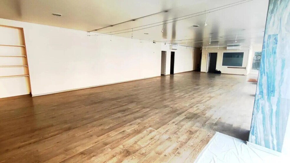 Local commercial dans Nice à vendre - Photo intérieure – Image 3 sur 7