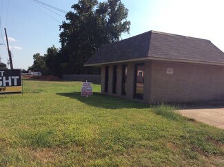 Plus de détails pour 320 South Dr Hwy 1 SOuth Hwy, Natchitoches, LA - Logement à vendre