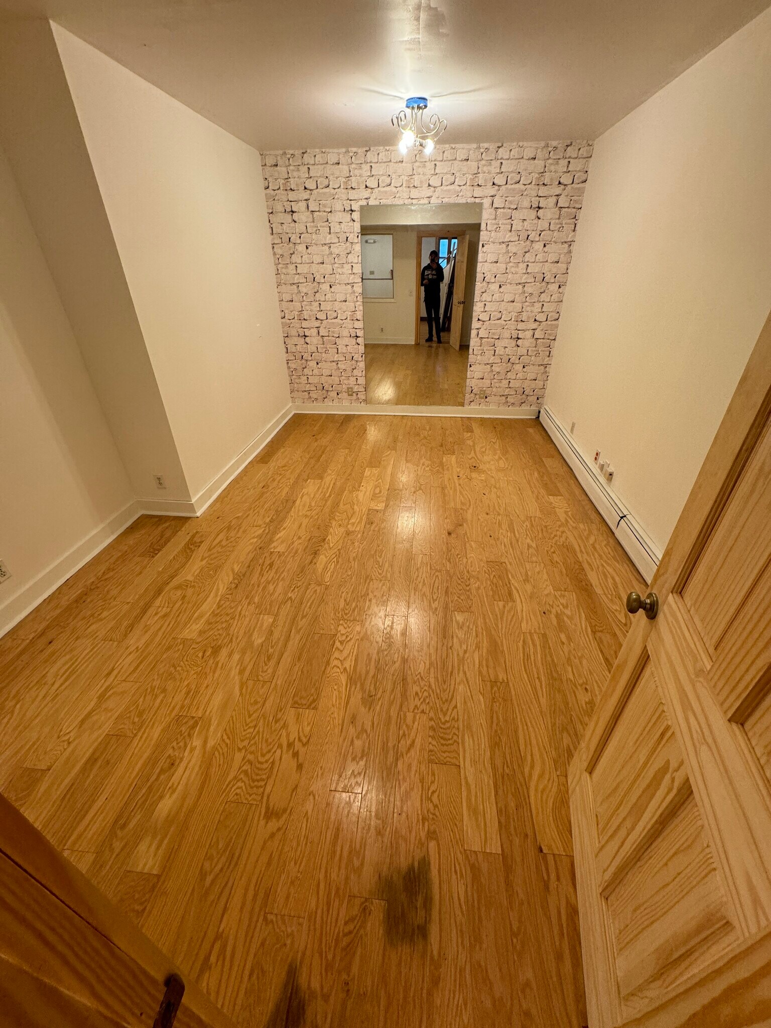 5 Arch St, Brattleboro, VT à louer Photo intérieure– Image 1 sur 5