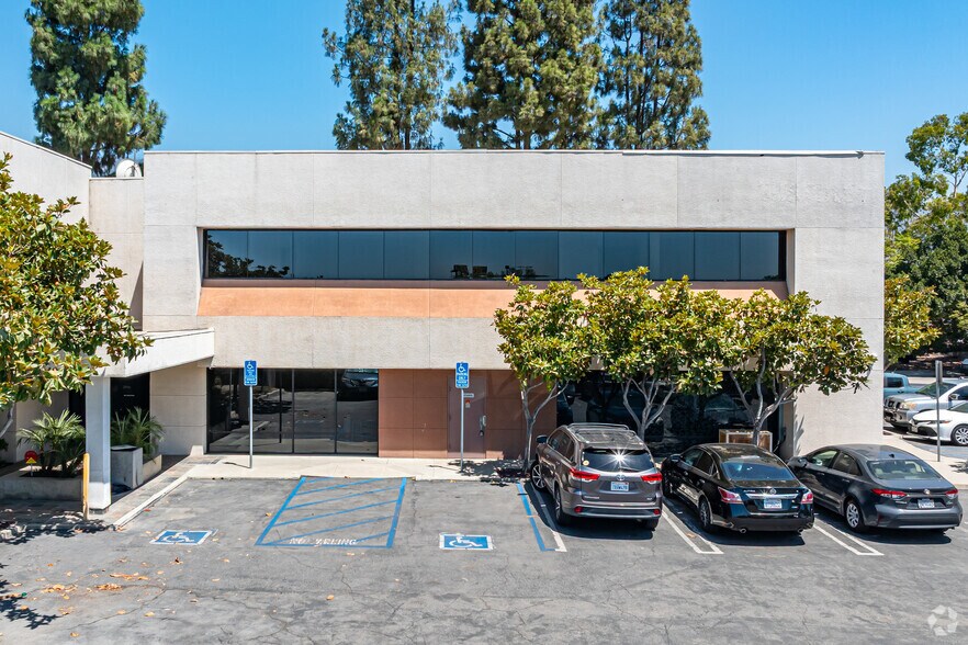 6520 Irwindale Ave, Irwindale, CA à vendre - Photo de l’immeuble – Image 2 sur 17