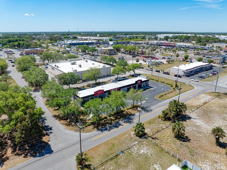 771 Charlotte Rd, Auburndale, FL à vendre - Photo de l’immeuble – Image 2 sur 9