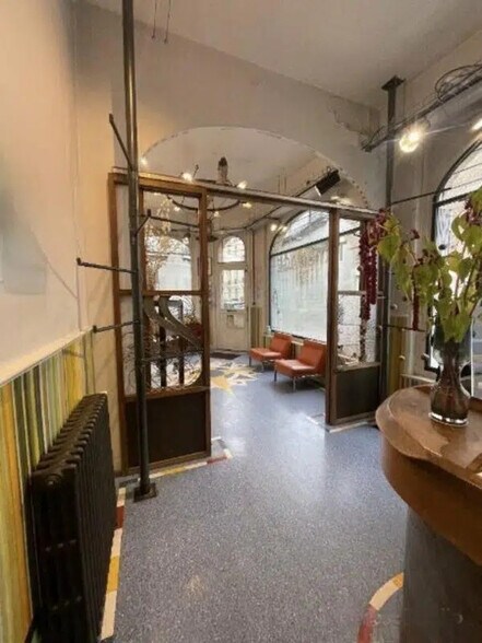 Local commercial dans Reims à louer - Photo de l’immeuble – Image 2 sur 6