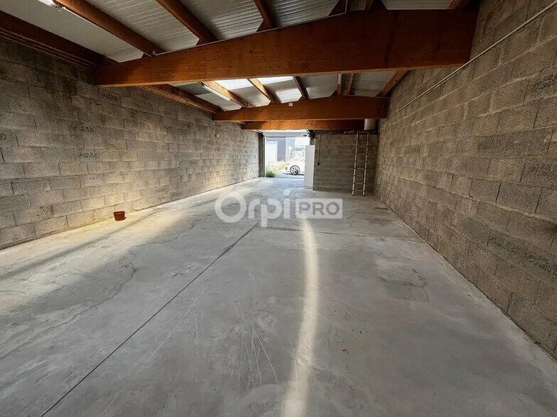 Industriel/Logistique dans Quiberon à louer - Photo intérieure – Image 2 sur 7