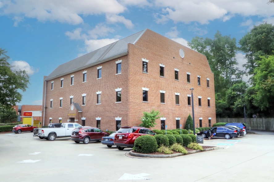 4408 Forest Dr, Columbia, SC à louer - Photo de l’immeuble – Image 3 sur 3