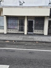 1604 International Blvd, Oakland, CA à louer Photo intérieure– Image 1 sur 4