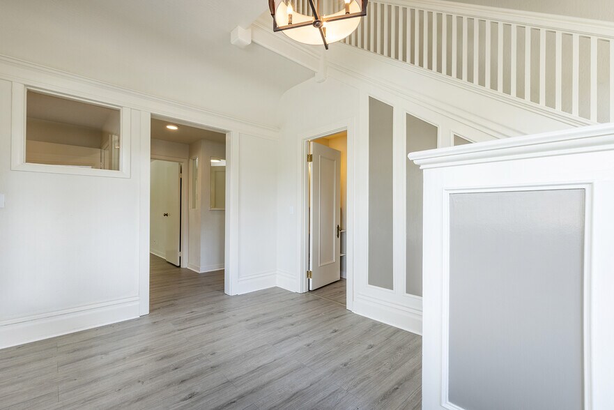 1801 Oak St, Napa, CA à vendre - Photo intérieure – Image 3 sur 25