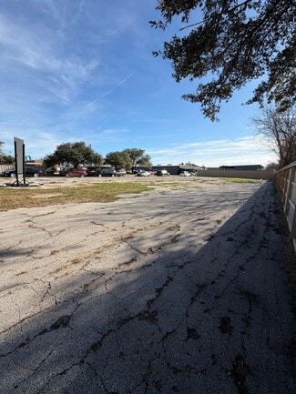 Plus de détails pour 890 Coronado Blvd, Universal City, TX - Terrain à vendre