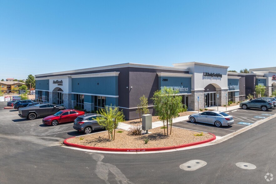 2990 W Horizon Ridge Pky, Henderson, NV à vendre - Photo de l’immeuble – Image 1 sur 4