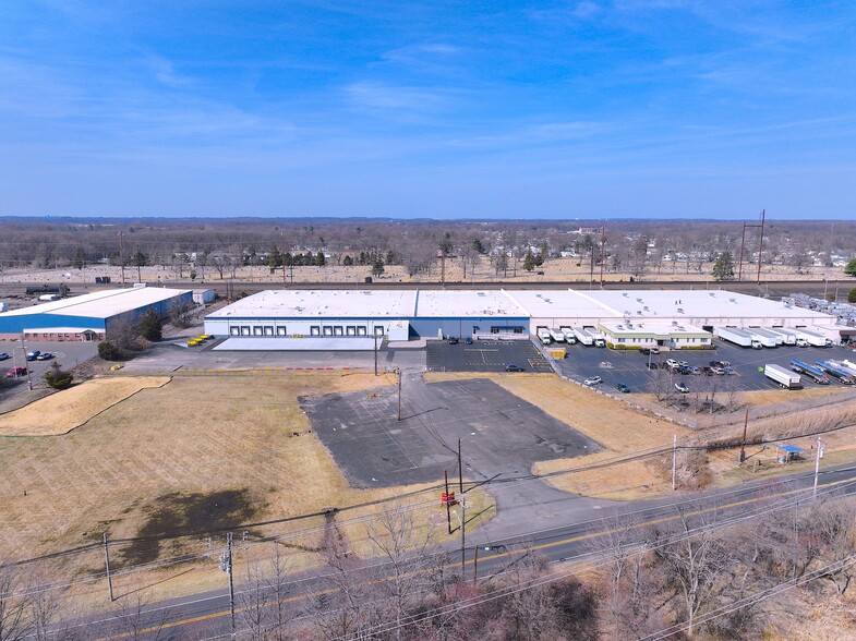 3001 State Rd, Croydon, PA à louer - Photo de l’immeuble – Image 1 sur 6