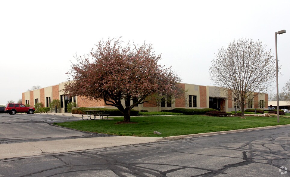 6365-6375 Castleplace Dr, Indianapolis, IN à louer - Photo principale – Image 1 sur 4