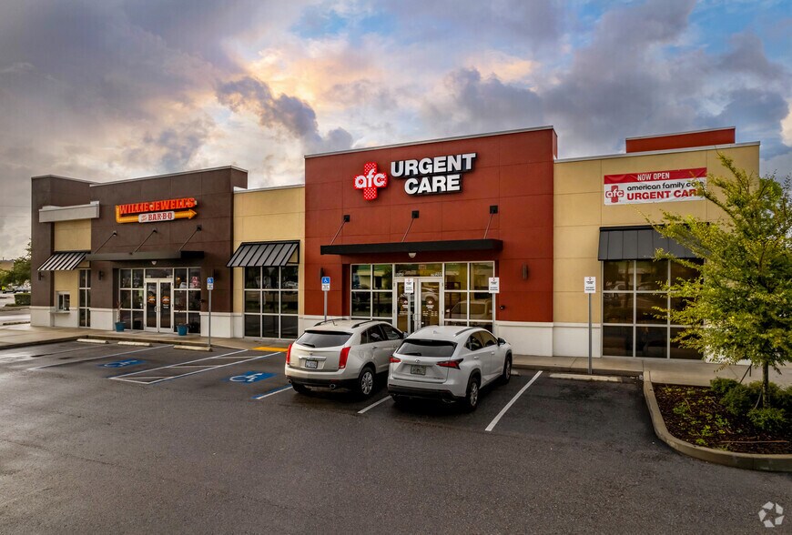 9040 Ulmerton Rd, Largo, FL à louer - Photo de l’immeuble – Image 1 sur 8