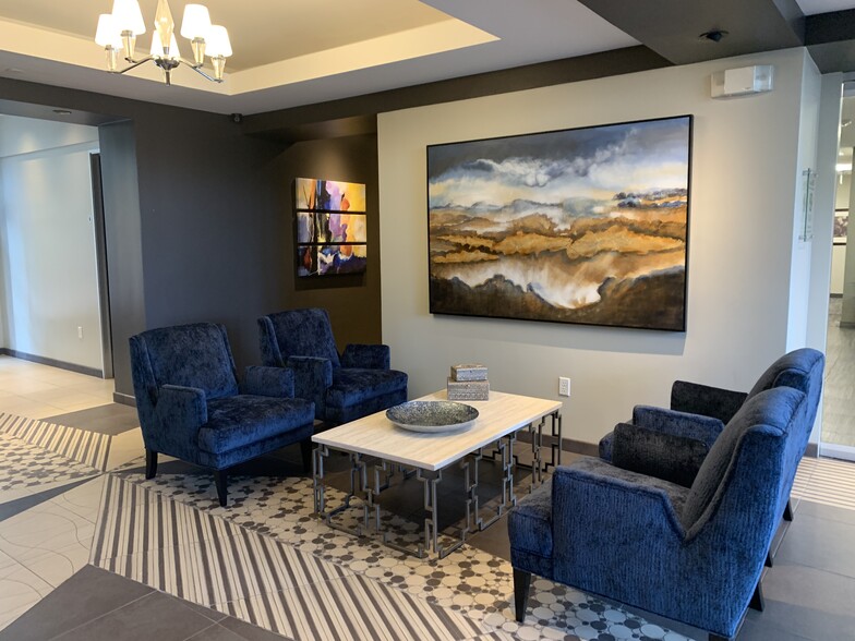 5635 N Scottsdale, Scottsdale, AZ à louer - Hall d’entrée – Image 2 sur 8