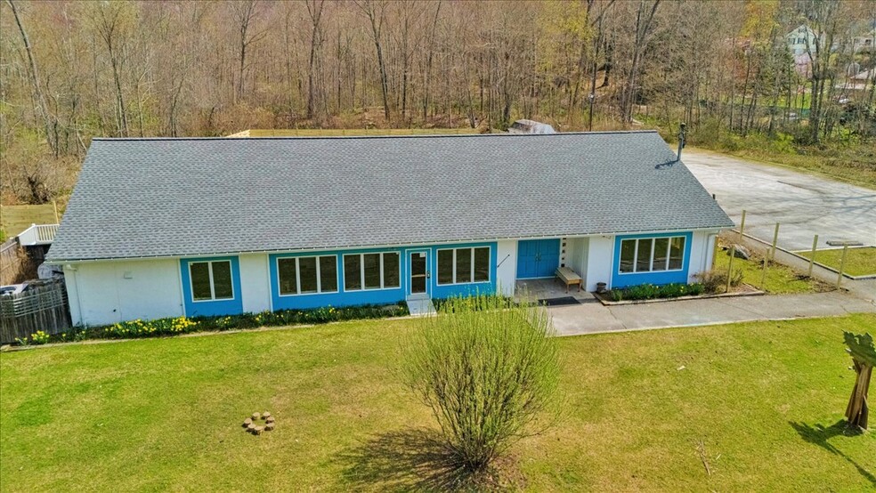 4 Glenna Dr, Carmel, NY à vendre - Photo de l’immeuble – Image 1 sur 78