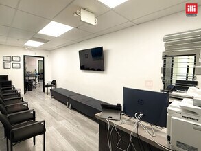 1100-1104 E Broadway, Glendale, CA à louer Photo intérieure– Image 2 sur 12