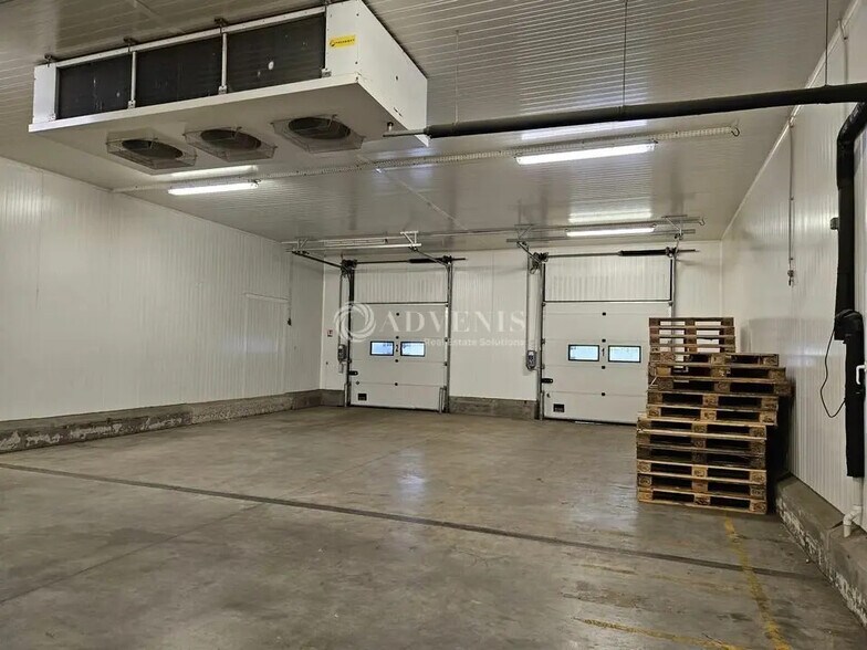 Industriel/Logistique dans SAINT-OUEN-L'AUMONE à louer - Photo intérieure – Image 3 sur 5