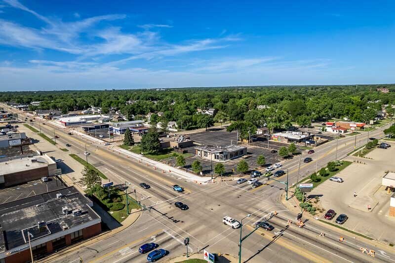 5818 N 2nd St, Loves Park, IL à vendre - Photo de l’immeuble – Image 2 sur 3