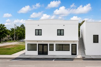 Plus de détails pour 118 NW 79th St, Miami, FL - Local commercial à louer