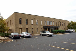 Plus de détails pour 632 Plank Rd, Clifton Park, NY - Bureau, Bureau/Local commercial à louer