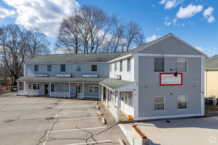 211 Main St, Ashaway, RI à vendre - Photo de l’immeuble – Image 3 sur 42