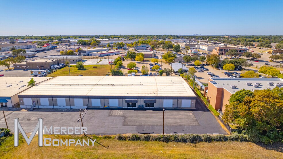 801 Secretary Dr, Arlington, TX à louer - Aérien – Image 2 sur 18