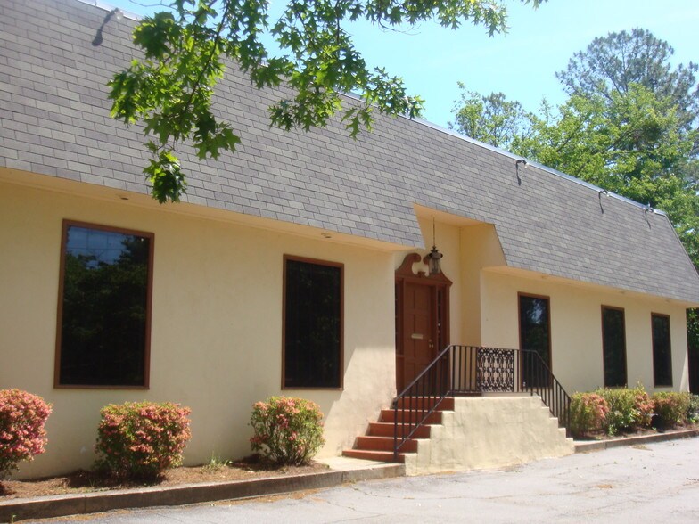 1120 Hightower Trl, Atlanta, GA à louer - Photo principale – Image 1 sur 6