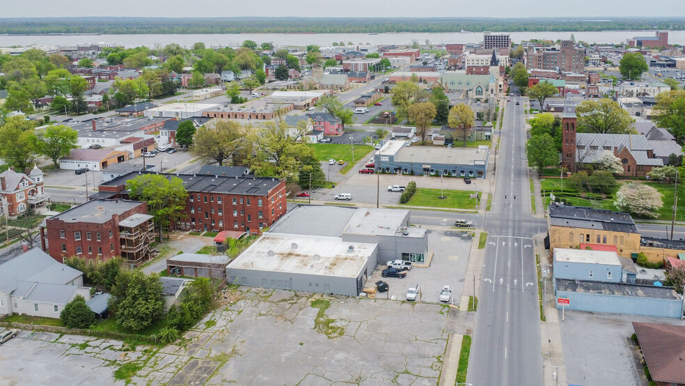 901 Broadway St, Paducah, KY à vendre - Aérien – Image 1 sur 15