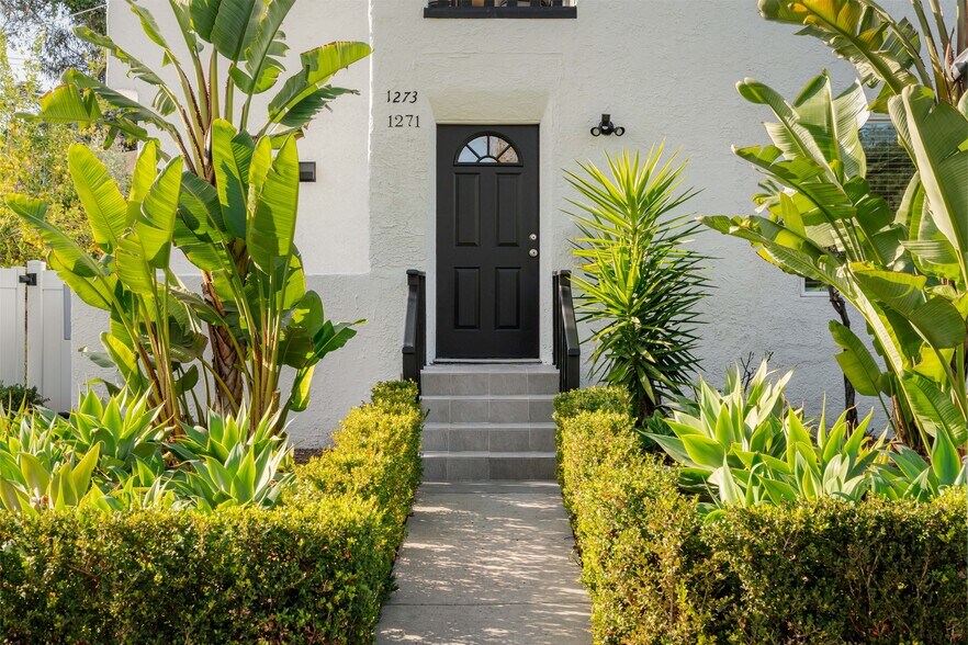 1271 S Sycamore Ave, Los Angeles, CA à vendre - Photo de l’immeuble – Image 3 sur 23