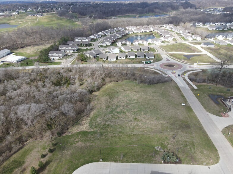 108 E Vista Lake Ave, Polk City, IA à vendre - Photo de l’immeuble – Image 1 sur 2