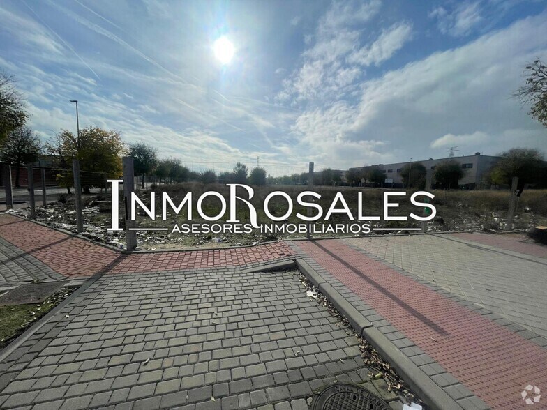 Terrain dans Madrid, Madrid à vendre - Photo de l’immeuble – Image 2 sur 2