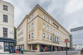 Plus de détails pour Clarence St, Cheltenham - Bureau à louer