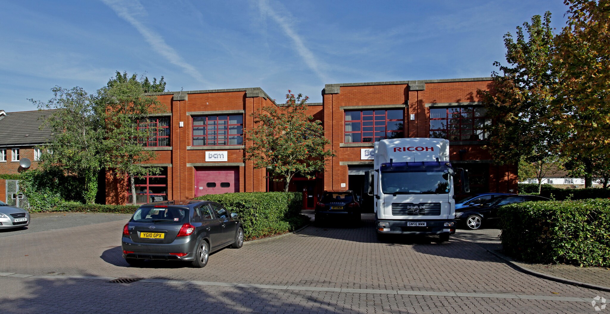 Fleming Way, Isleworth à louer Photo de l’immeuble– Image 1 sur 7