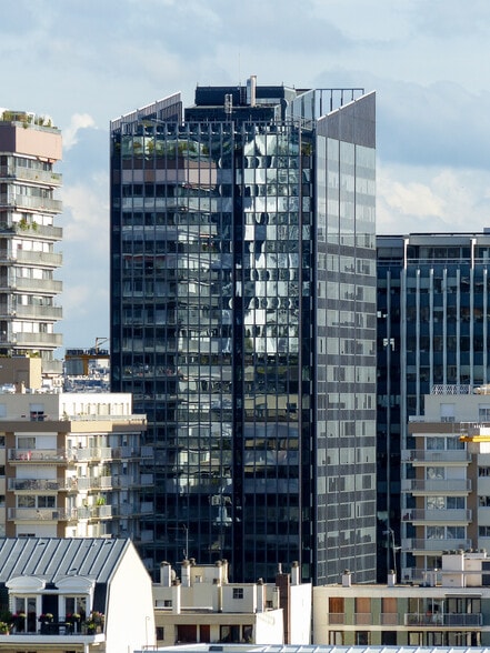 33 quai de Dion Bouton, Puteaux à louer - Photo de l’immeuble – Image 2 sur 4