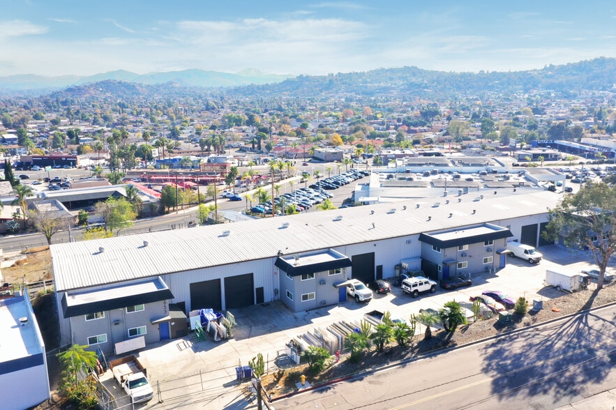 635-675 Front St, El Cajon, CA à vendre - Photo de l’immeuble – Image 1 sur 8