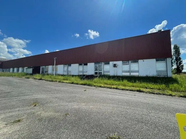 Local d'activités dans Blanzy à vendre - Photo de l’immeuble – Image 1 sur 8
