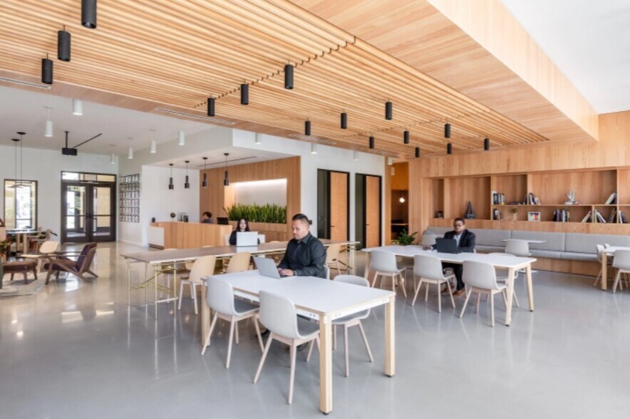 680 E Colorado Blvd, Pasadena, CA à louer - Photo intérieure – Image 1 sur 7