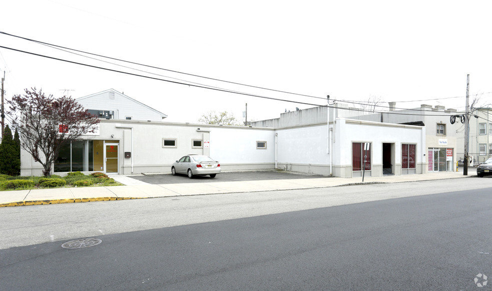 234 Sheridan St, Perth Amboy, NJ à louer - Photo de l’immeuble – Image 2 sur 3