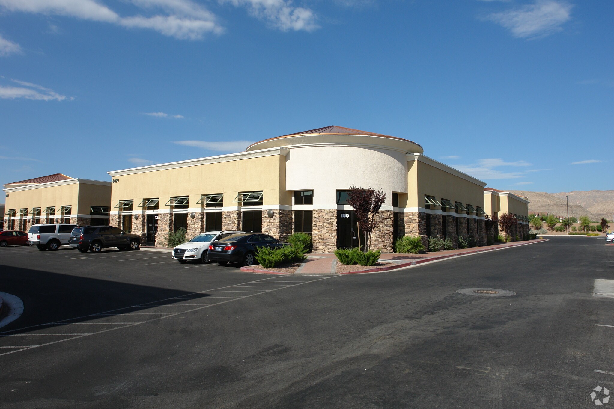 6037 S Fort Apache Rd, Las Vegas, NV à louer Photo principale– Image 1 sur 6