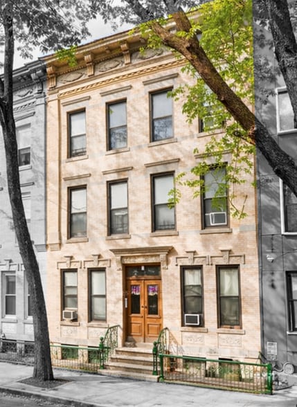 959 Seneca Ave, Ridgewood, NY à vendre - Photo de l’immeuble – Image 1 sur 14
