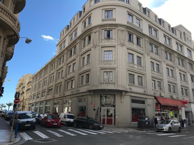 81 Rue De France, Nice à louer - Photo de l’immeuble – Image 2 sur 40