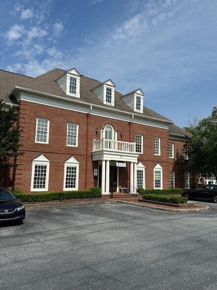 37 Johnson Ferry Rd, Marietta, GA à louer - Photo de l’immeuble – Image 3 sur 3