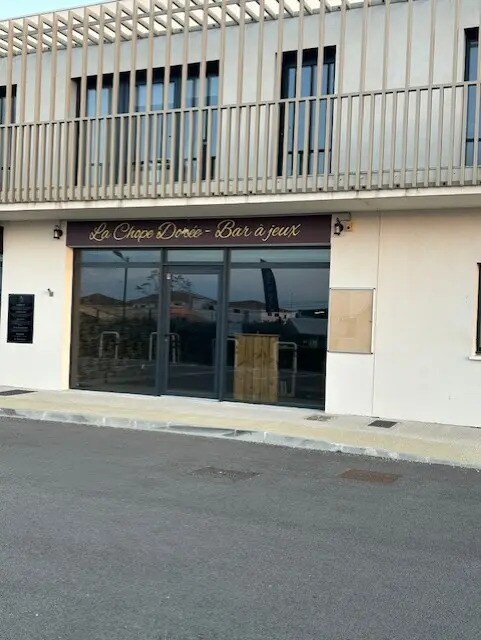 Local commercial dans Lançon-Provence à louer Photo de l’immeuble– Image 1 sur 10