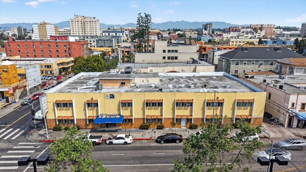 1833 W 8th St, Los Angeles, CA à vendre - Photo principale – Image 1 sur 21