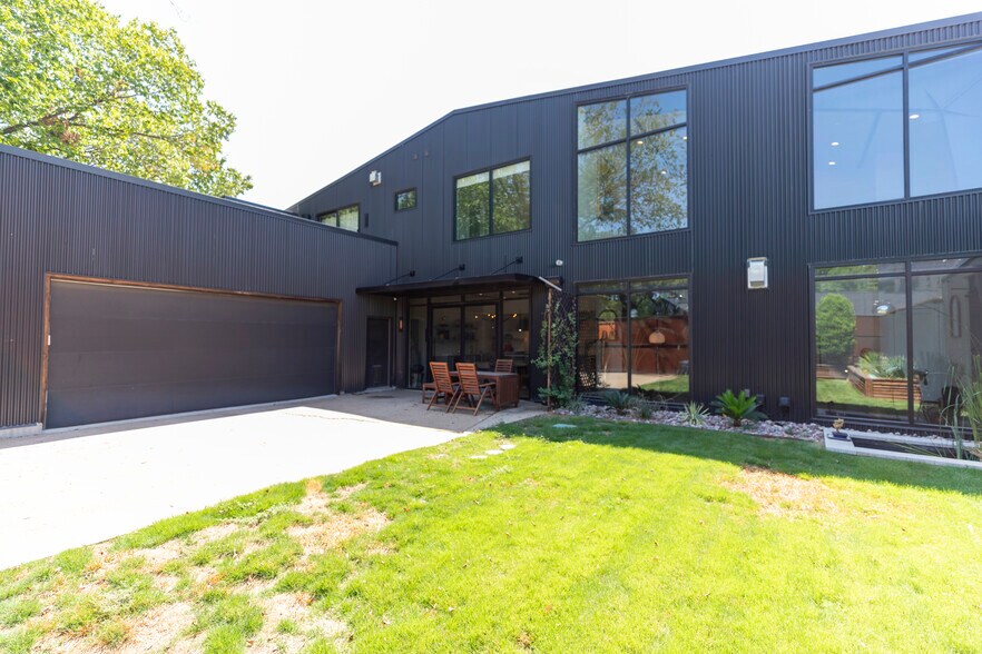 4770 Iberia Ave, Dallas, TX à vendre - Photo principale – Image 1 sur 26