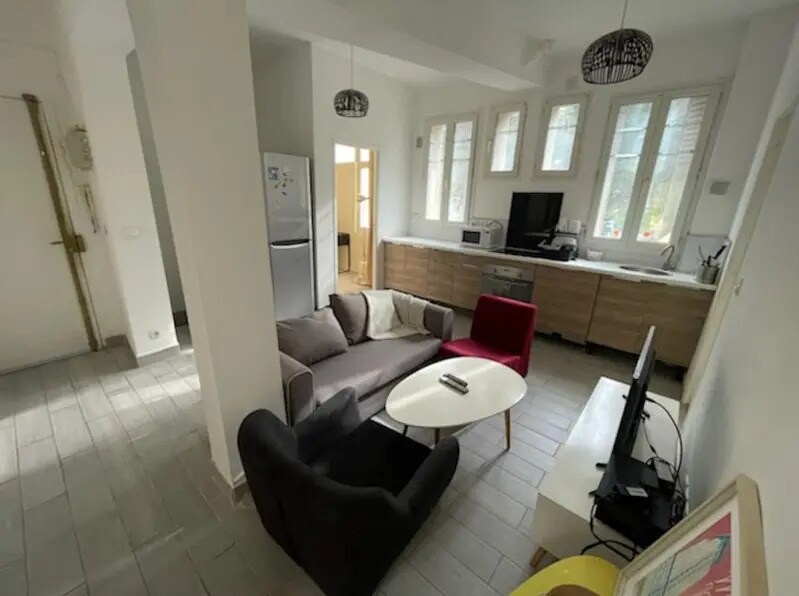 Immeuble residentiel dans Issy-les-Moulineaux à vendre Photo intérieure– Image 1 sur 11