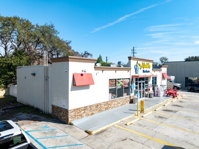 2202 E Bearss Ave, Tampa, FL à vendre - Photo de l’immeuble – Image 3 sur 22