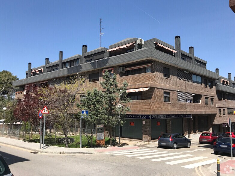 Calle Andrés Segovia, 1, Las Rozas de Madrid, Madrid à vendre - Photo principale – Image 1 sur 2