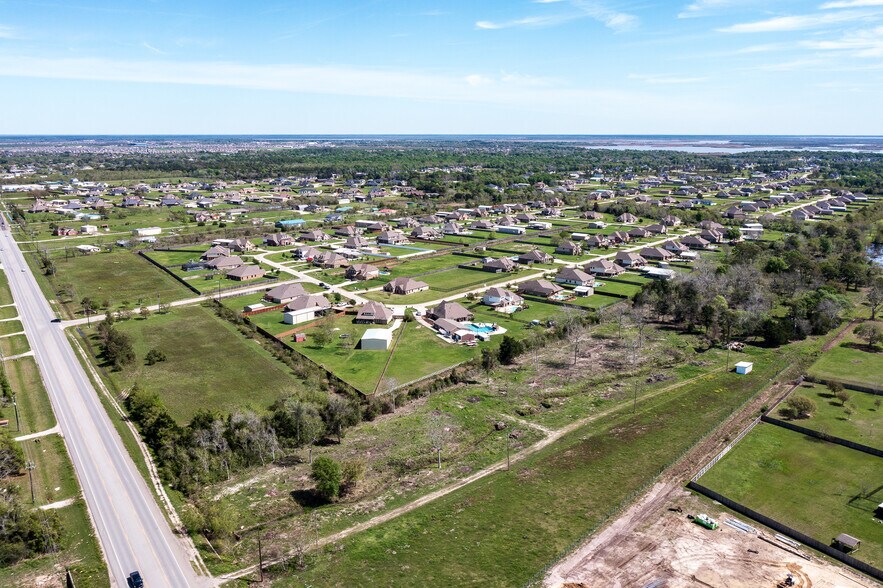 COM RES 1 FM 3180, Mont Belvieu, TX à vendre - Aérien – Image 3 sur 4