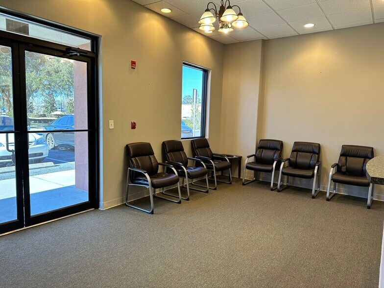 221 SW Stonegate Ter, Lake City, FL à louer - Photo de l’immeuble – Image 2 sur 21