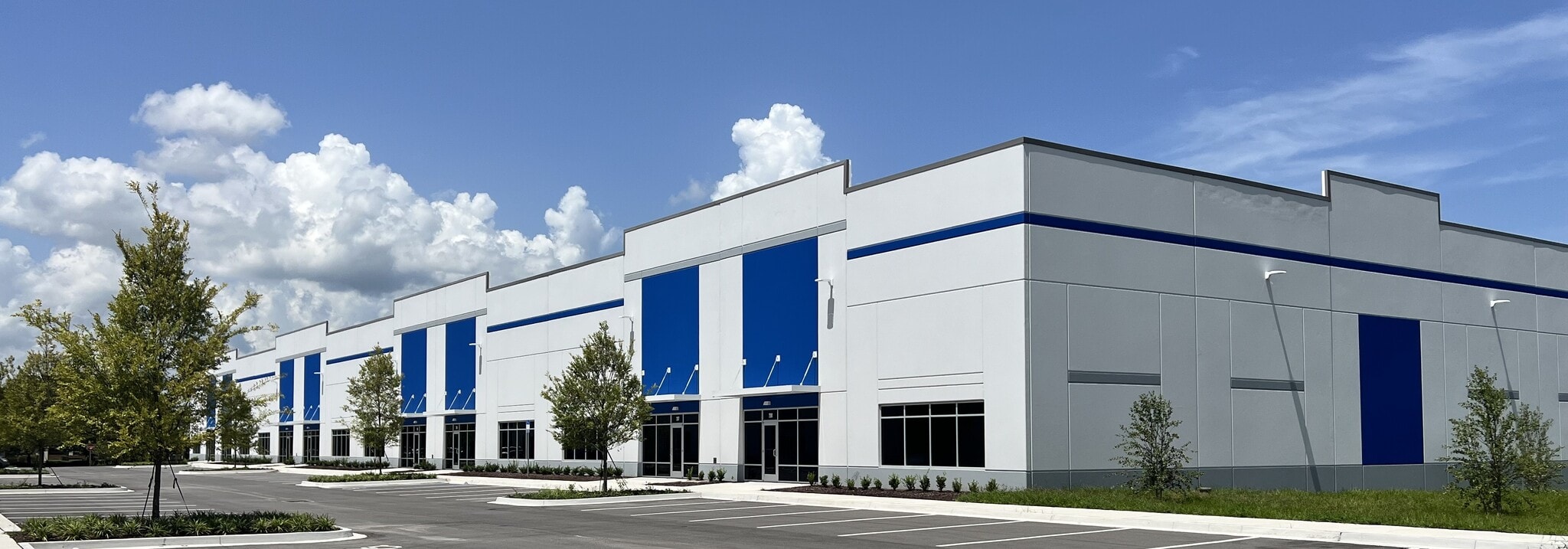 440 Dundas Dr, Jacksonville, FL à louer Photo de l’immeuble– Image 1 sur 14